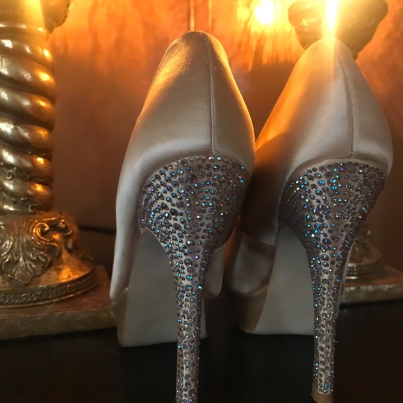 Steve Madden Pumps size 8 - Picture 7 of 7